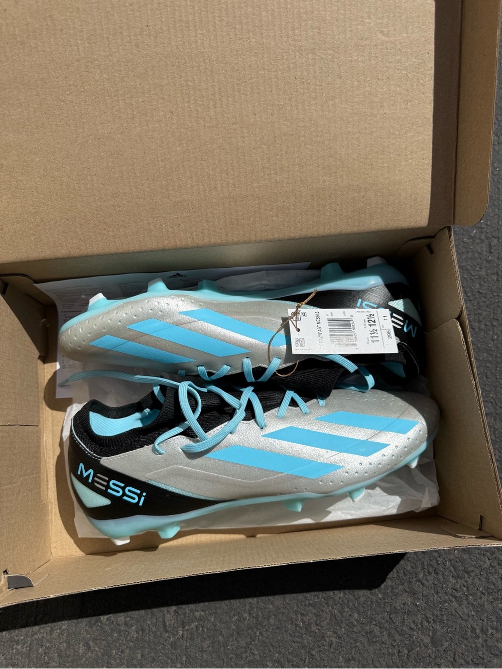 Soccer cleats